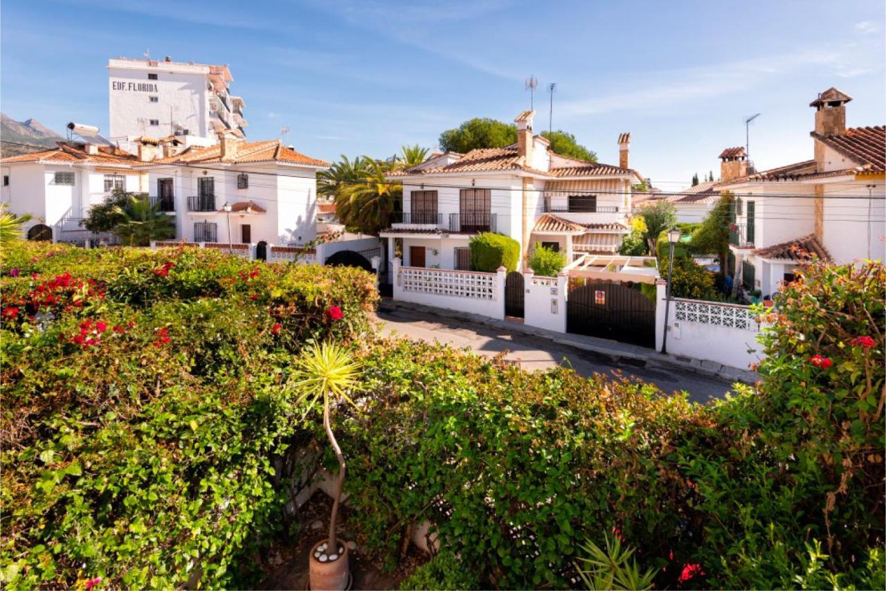 Casa Lena Town House With Private Garden Near The Beach Nerja Exterior photo